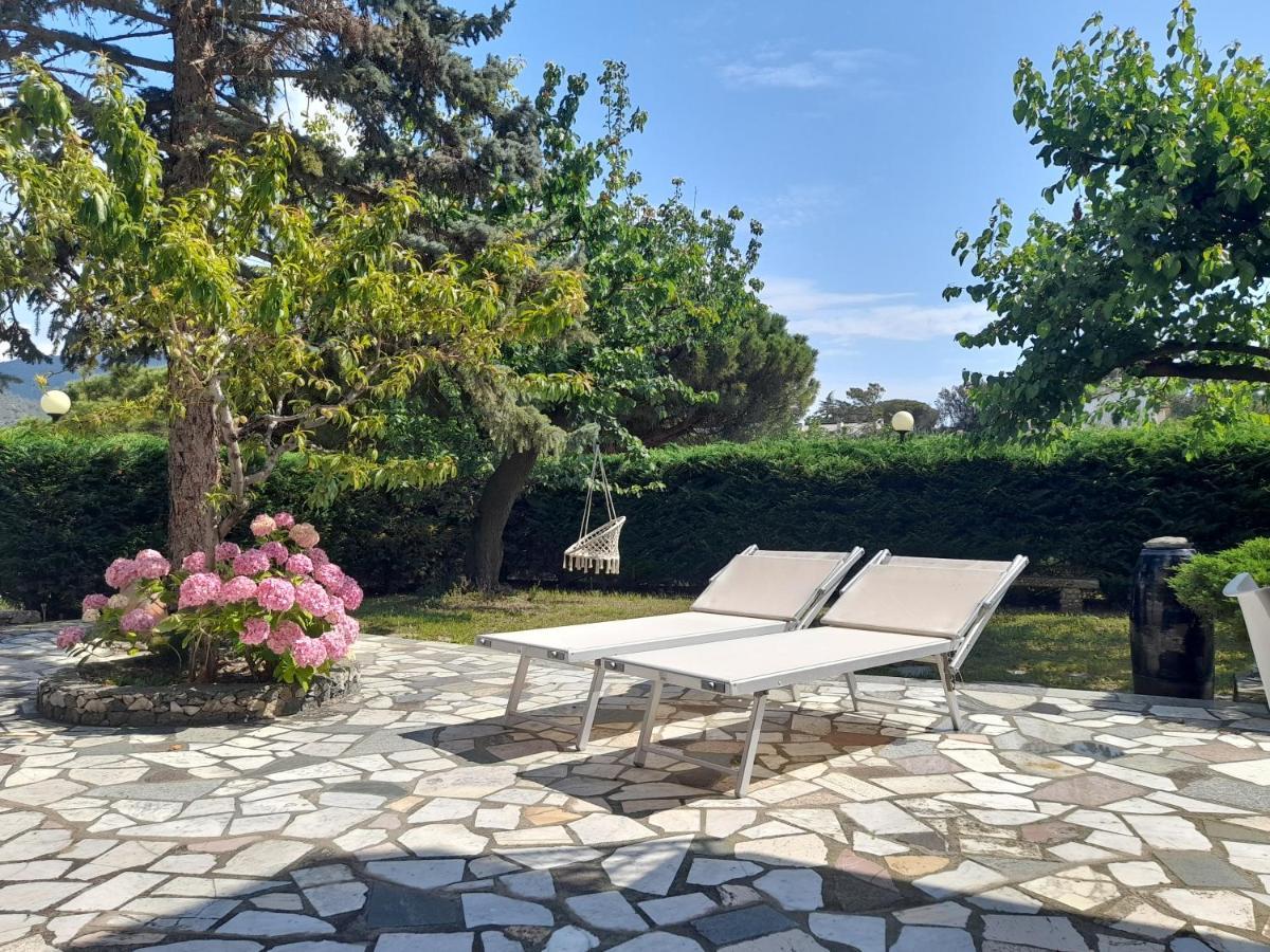 Villa Casa Giardino Spotorno Exterior foto